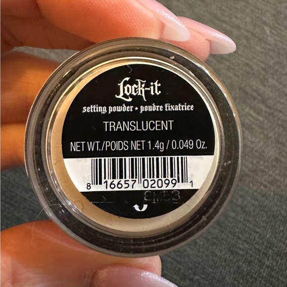 Kat Von D Lock-It Setting Powder Translucent Mini Size *Brand New* - Picture 2 of 3